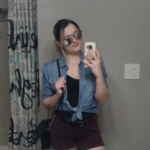 Meet your Posher, Christina